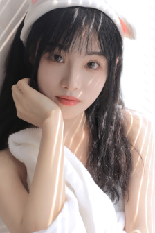 绿野艳阳红